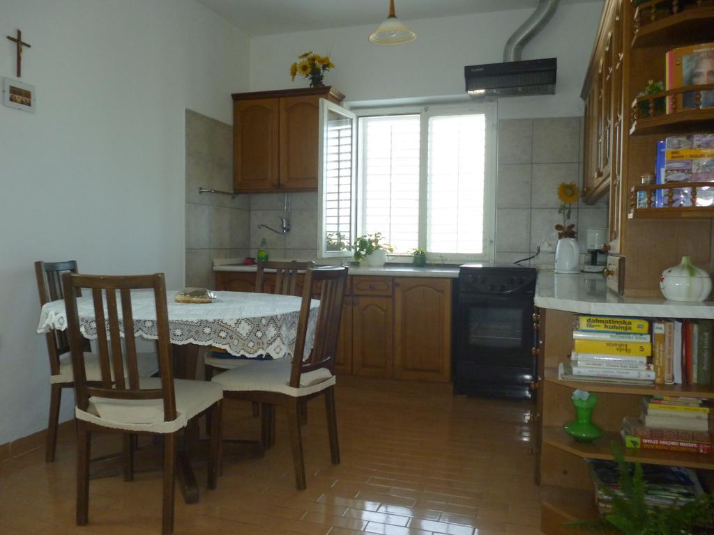Apartment Sikasub コルチュラ 部屋 写真